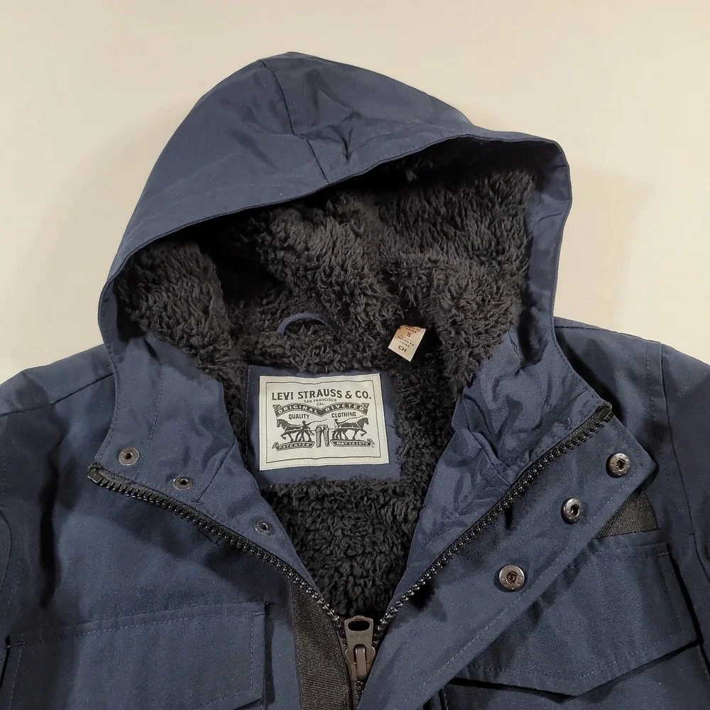 Levis Four-Pocket Hooded Jacket Mens Small Blue Fleece Lining Winter $200 NEW